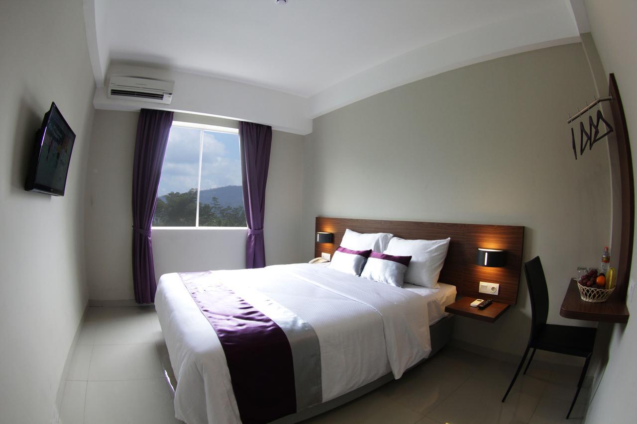 Amantis Hotel Demak Dış mekan fotoğraf